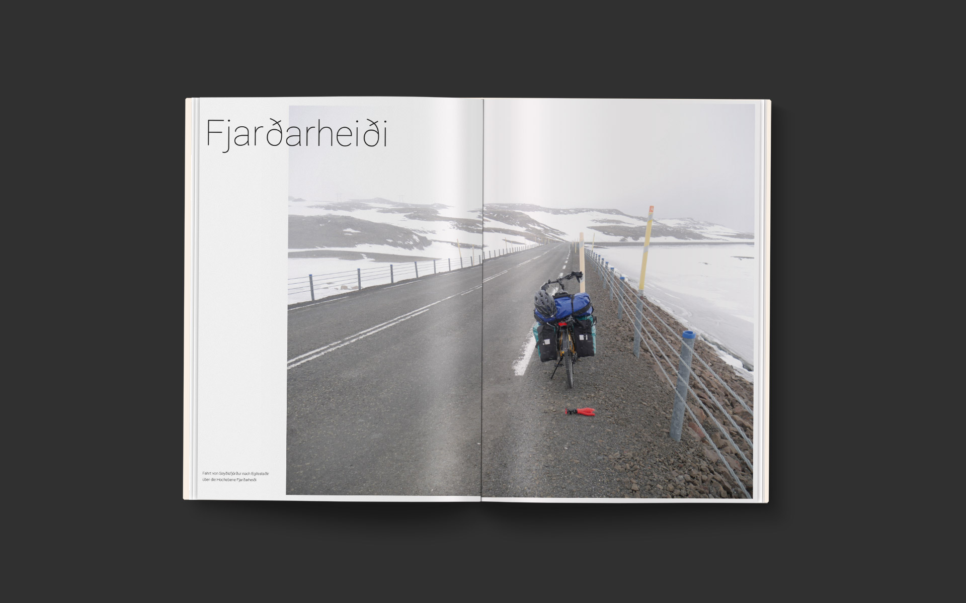 Mockup von einem großen Bild über zwei Seiten