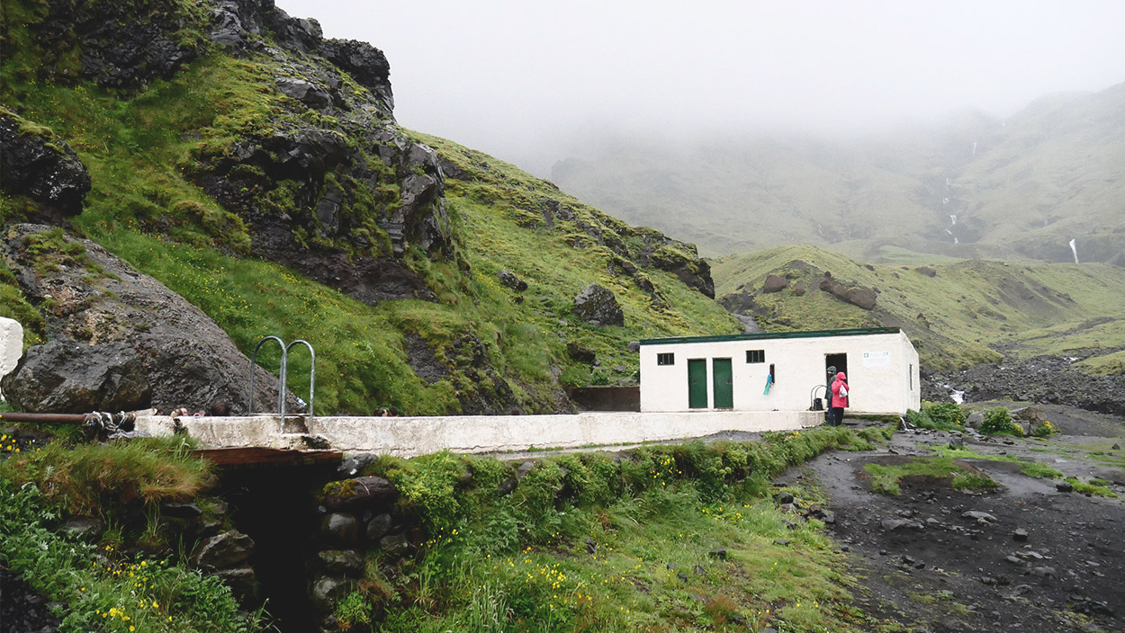 seljavallalaug thermal swimming pool